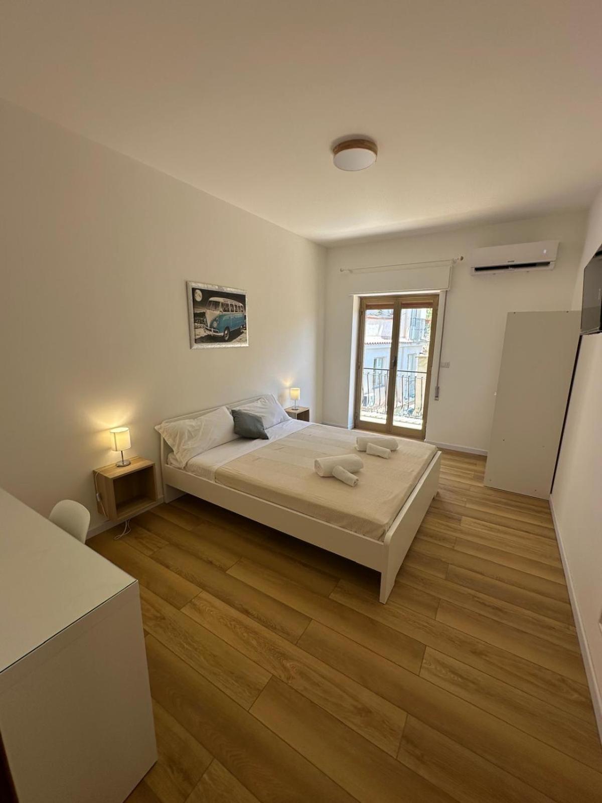 We Home Taormina Center With Parking Exterior photo